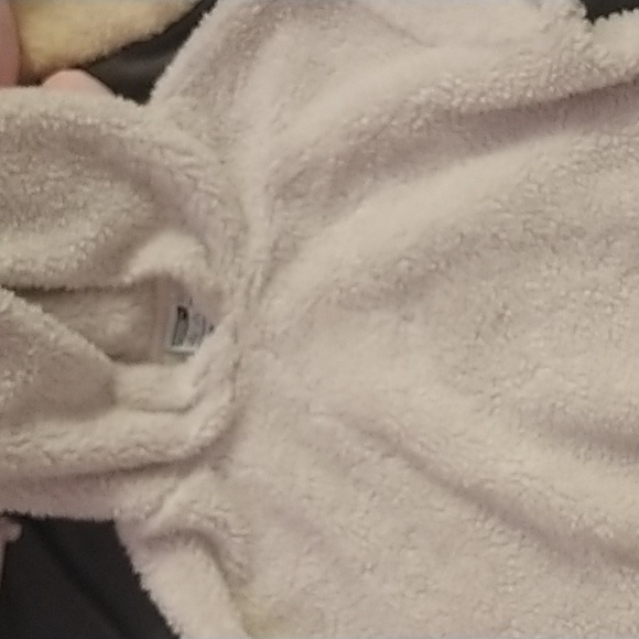 New never used Girls Puma shirt set and Sherpa sweater size M(8/10) - Picture 5 of 6